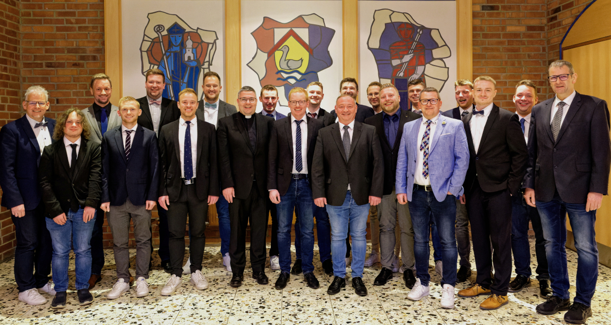 Neu gewählter Vorstand der St. Sebastian und St. Ludgerus Schützenbruderschaft Alme